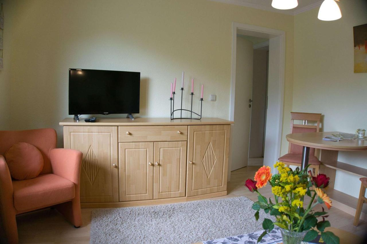F-1042 Ferienwohnung Enna Sellin  Buitenkant foto