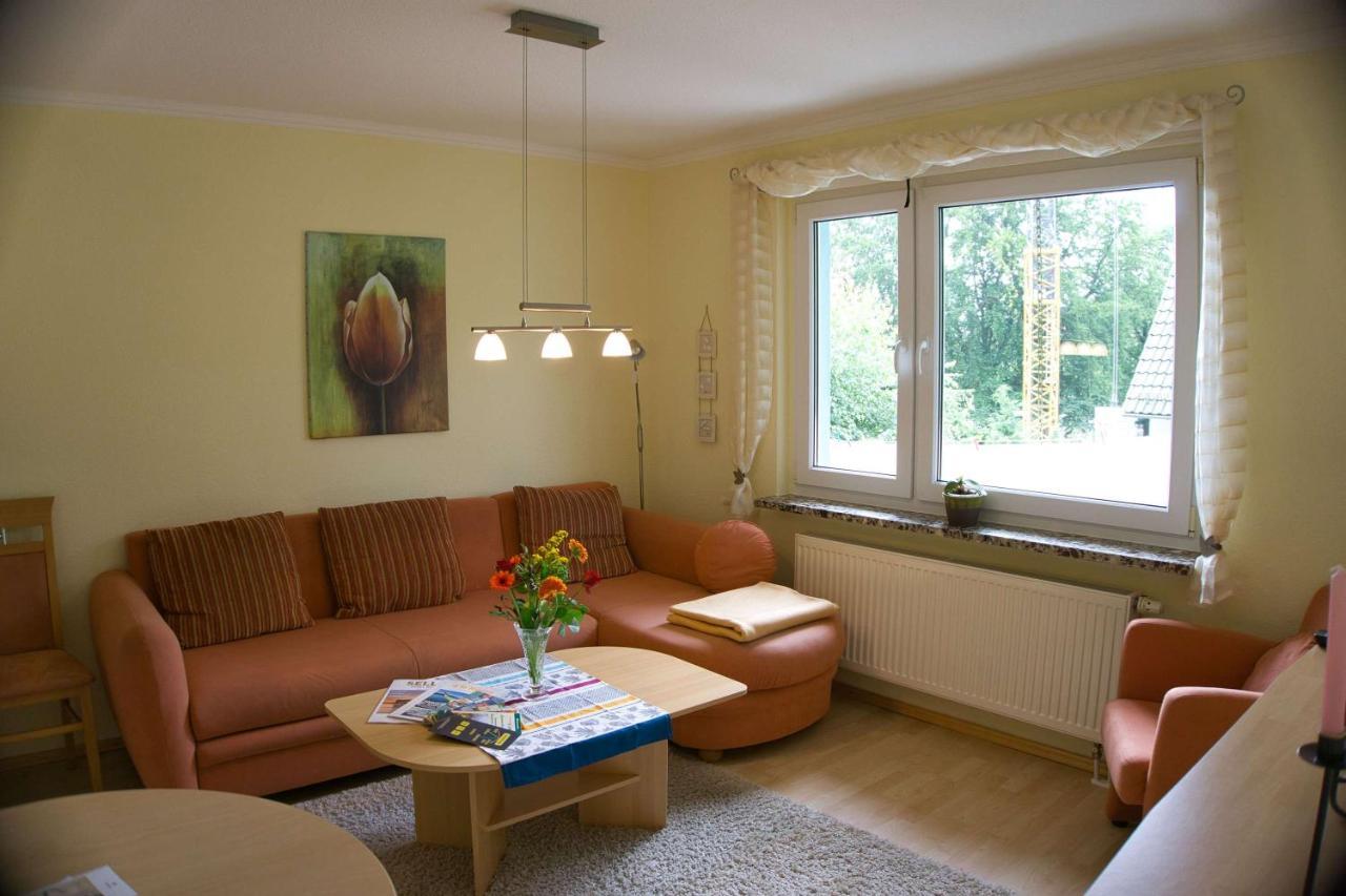 F-1042 Ferienwohnung Enna Sellin  Buitenkant foto