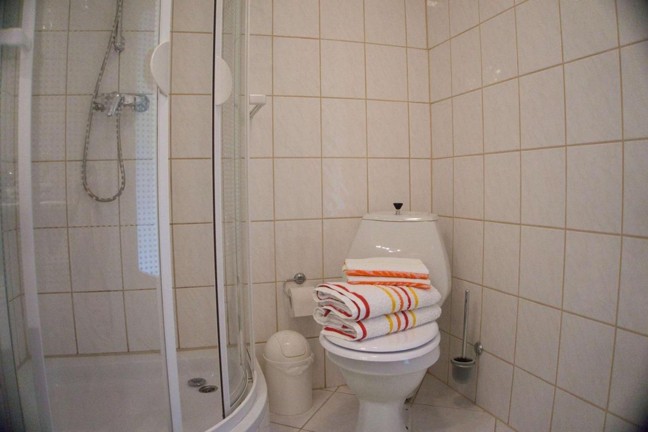 F-1042 Ferienwohnung Enna Sellin  Buitenkant foto